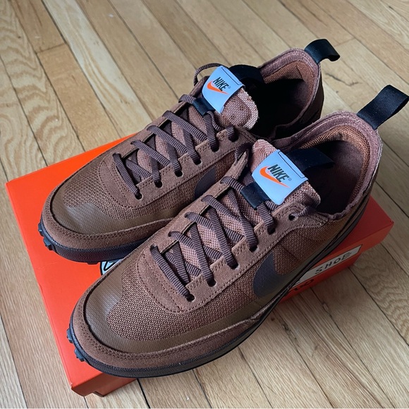 Nike Brown Mesh Athletic Shoes - Picture 1 of 8